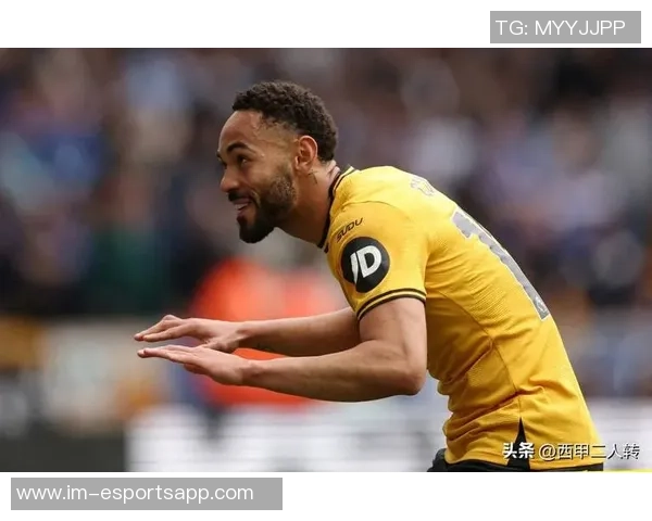 曼联今日训练亮点库尼亚笑容满面伤势恢复良好