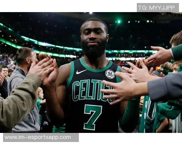 杰伦布朗强调保持健康的重要性希望尽可能多参加比赛