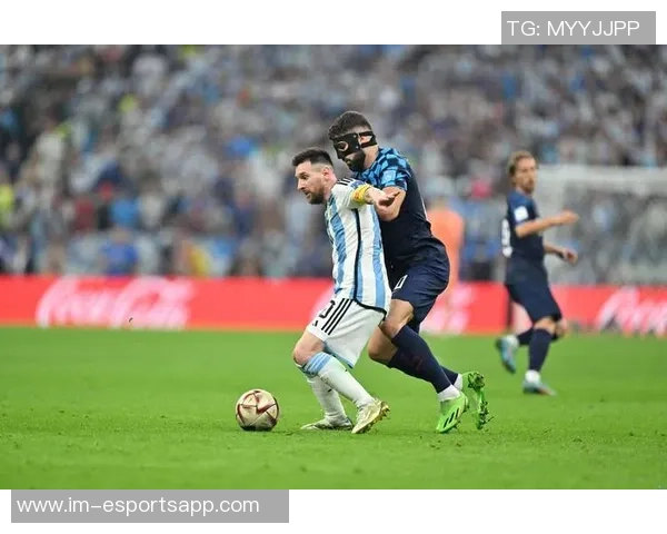 梅西闪耀全场贡献2球1助攻巴西连线默契却错失多次良机媒体评分高达96