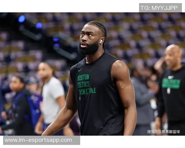 杰伦布朗主动请缨防守小卡背后的勇气与决心解析