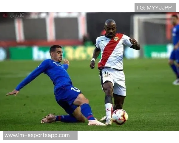 迪巴拉兄弟与博卡青年洽谈冬季转会事宜引关注